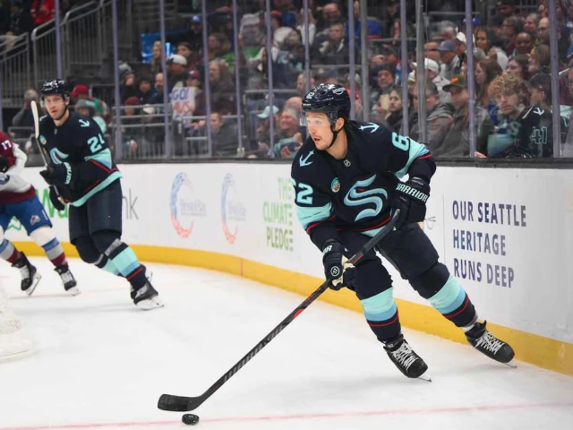 Kraken’s Ryan Lindgren vocal on brutal Brandon Montour injury