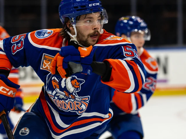 Oilers open 2026 with a kid line as Savoie centres Howard, Hutson in practice