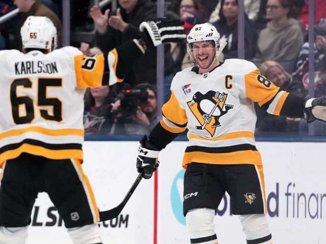 Crosby nets OT winner after Pens tie game with 14 seconds left
