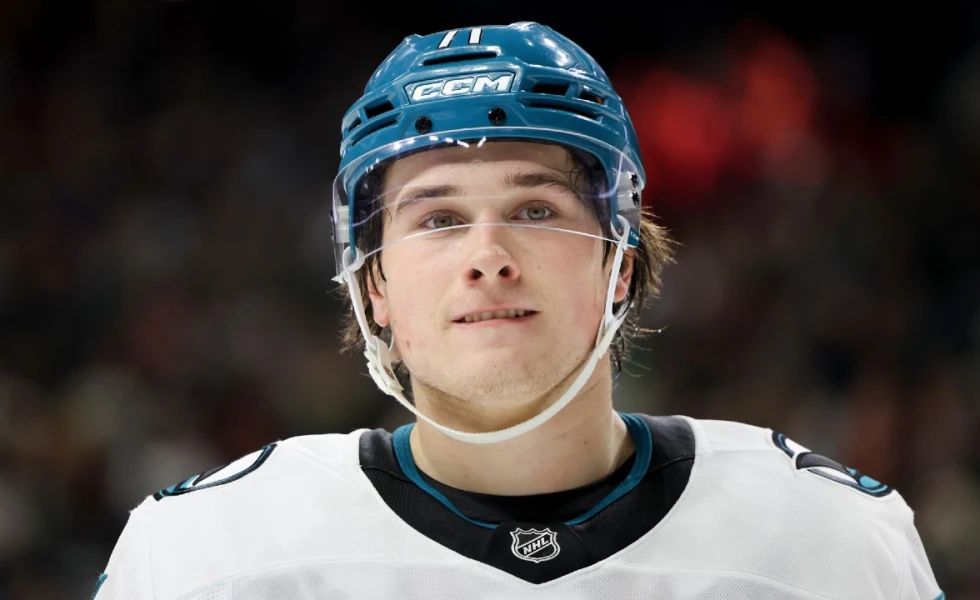 Sharks’ Celebrini chasing down Gretzky record