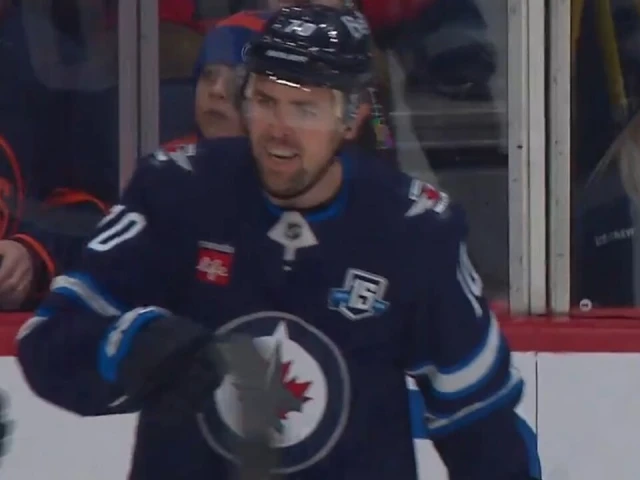 Jets’ Pearson sheds Bouchard with spin move to score wrap-around goal