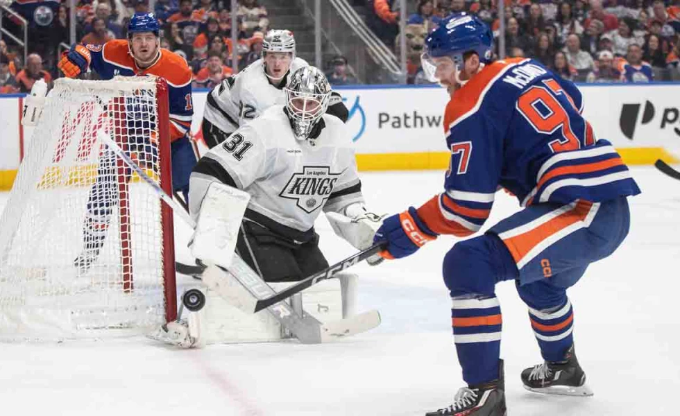 McDavid extends point streak, but Oilers fall to Kings in shootout