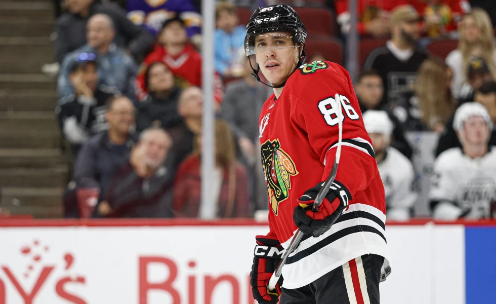 Blackhawks’ Teuvo Teravainen leaves game against Oilers