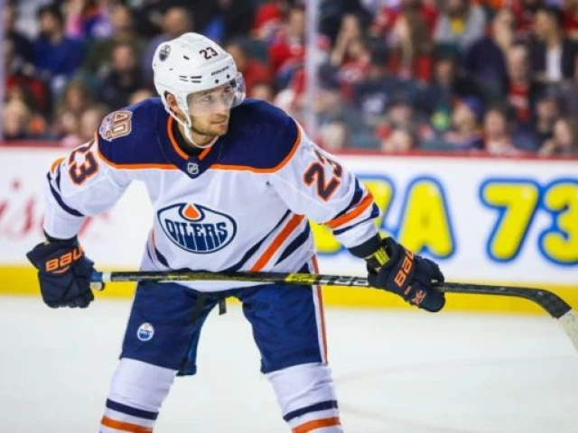 On this day in 2019, the Edmonton Oilers trade Ryan Spooner to the Vancouver Canucks for Sam Gagner