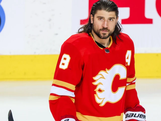 Oilers, Leafs, Canucks among teams in on Flames defenceman Tanev: report