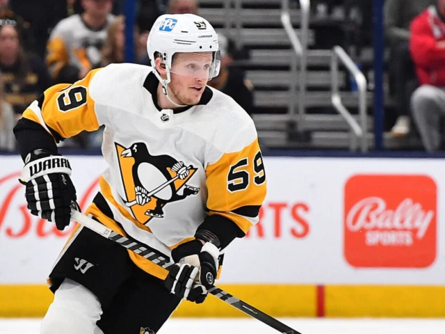 Report: Golden Knights, Canucks among several teams eyeing Guentzel