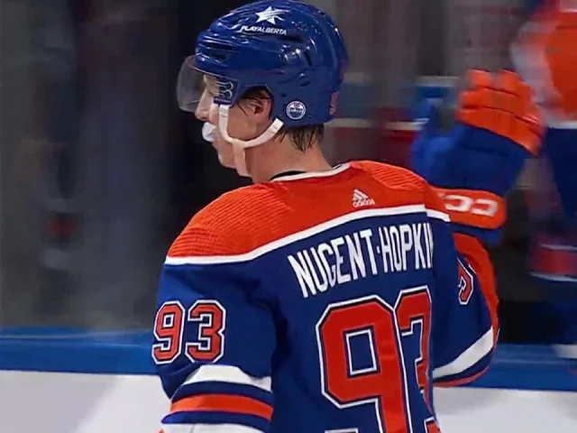 Nugent-Hopkins finishes off crafty give-and-go with Brown, extends Oilers’ lead