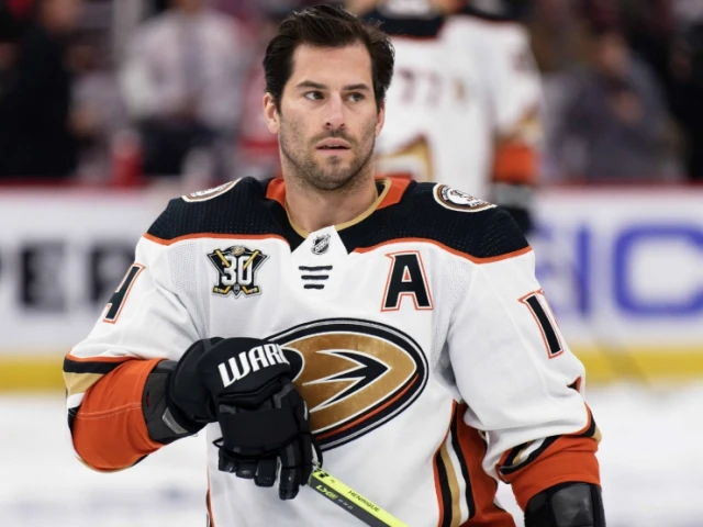 Oilers top trade deadline priority is acquiring Adam Henrique: report