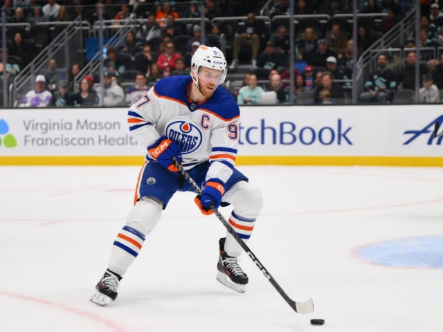 Oilers’ Connor McDavid becomes sixth NHLer to record seven 100-point seasons