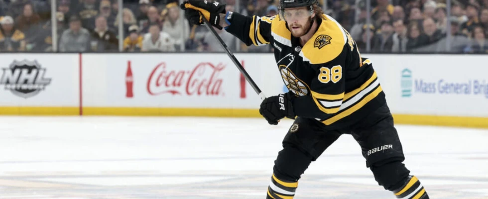 Pastrnak to shoot the lights out at home vs. Blues