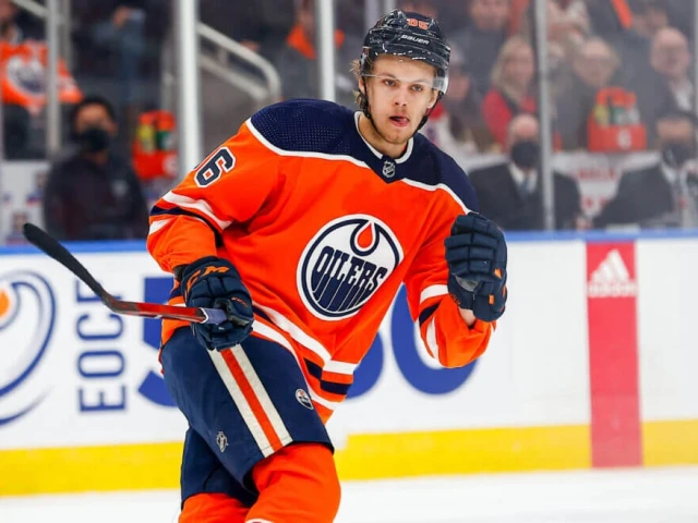 Lowetide: If Oilers’ Philip Broberg is next man up, he needs NHL games soon