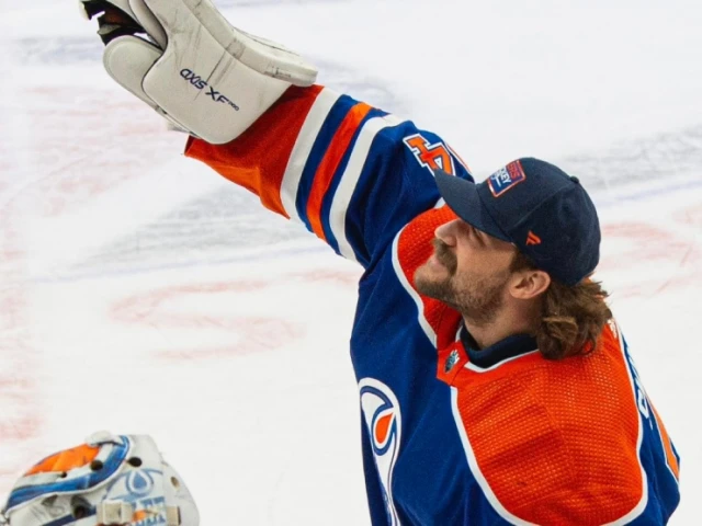 Stuart Skinner continues adorable post-win Oilers tradition by himself