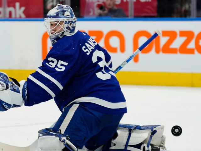 Maple Leafs’ Samsonov exits game vs. Oilers with injury