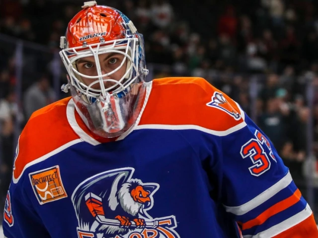 Oilers sign top goaltending prospect to contract extension