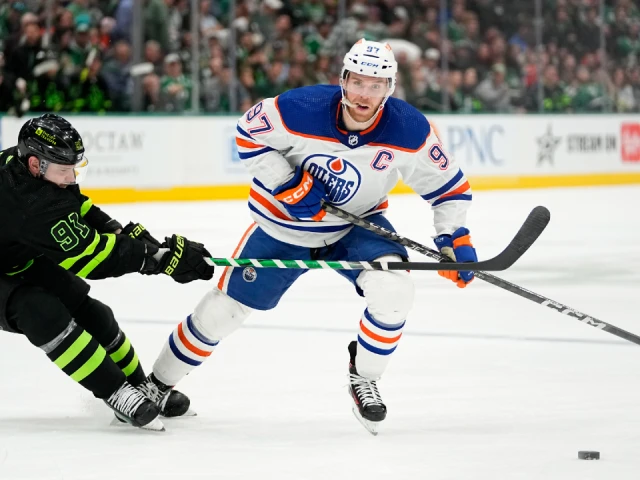 Stars earn eighth straight win, shut out Oilers