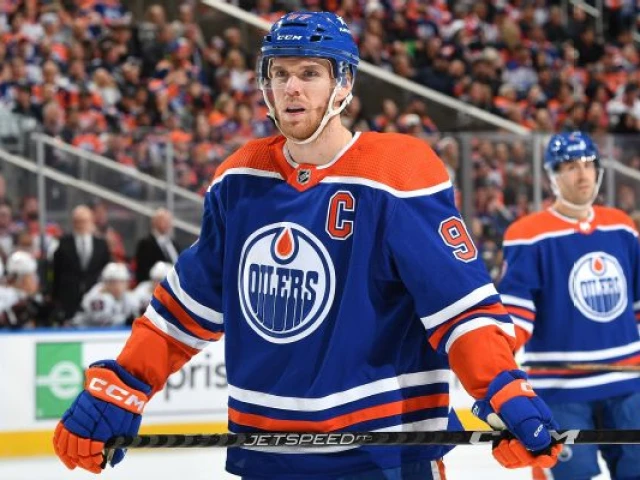 Oilers' McDavid day-to-day with lower-body injury