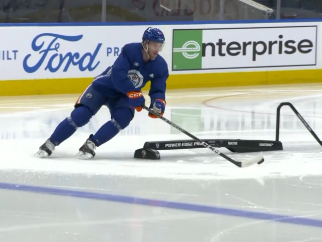 McDavid looks in fine form performing drills ahead of Oilers’ practice