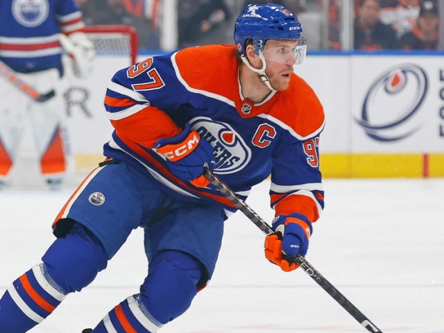 McDavid out with injury in important Oilers-Canucks game