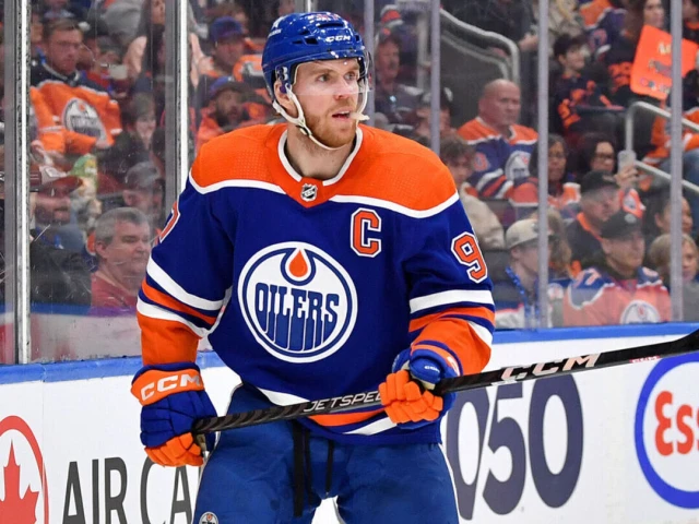 McDavid becomes 4th player ever with 100-assist season