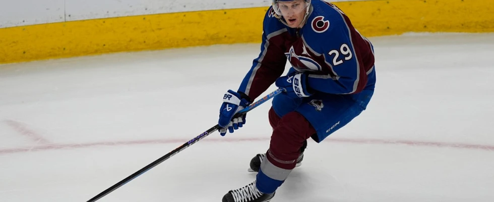 Nathan MacKinnon races to career season, looks to power Colorado Avalanche on another title run