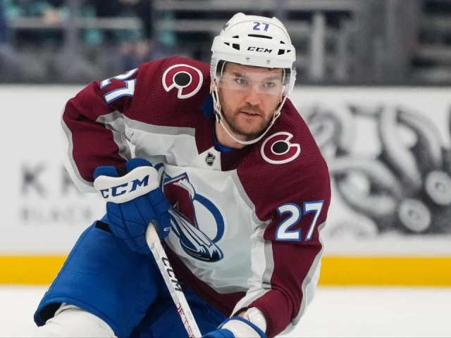 Avalanche’s Jonathan Drouin exits game vs. Oilers