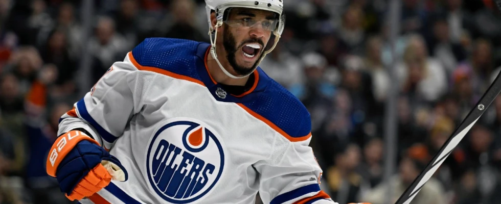 Oilers’ Evander Kane, Mattias Janmark practise Sunday ahead of Round 1 vs. Kings