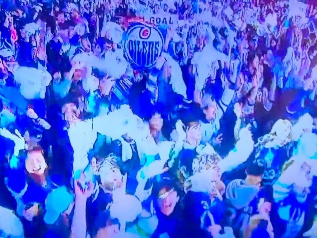 Oilers fan keeps popping up at Maple Leaf Square and Edmonton loves it