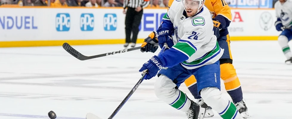 Canucks finish off Predators in six games, will face Oilers in Round 2